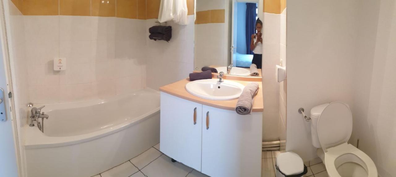 Studio Cite Medievale 250 M Carcassonne Bagian luar foto